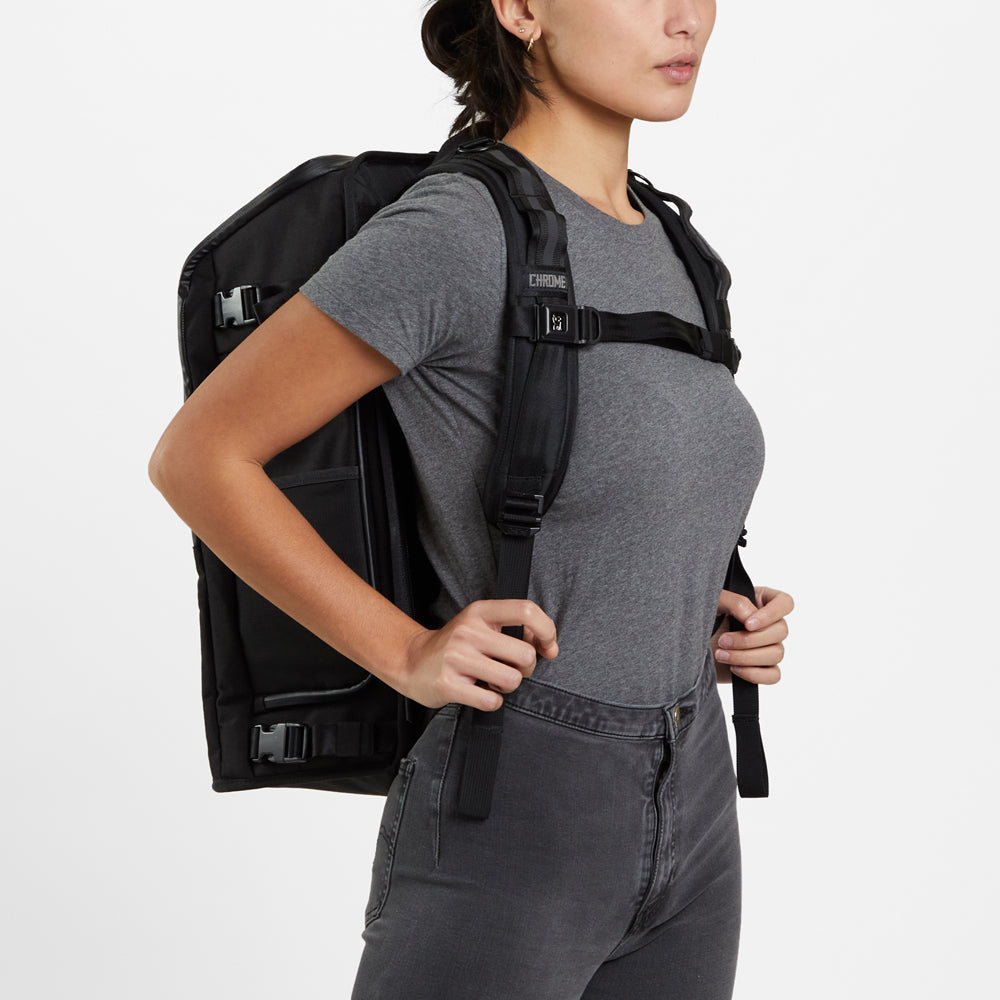 CHROME niko Camera Backpack 3.0 ALL Black [クローム]